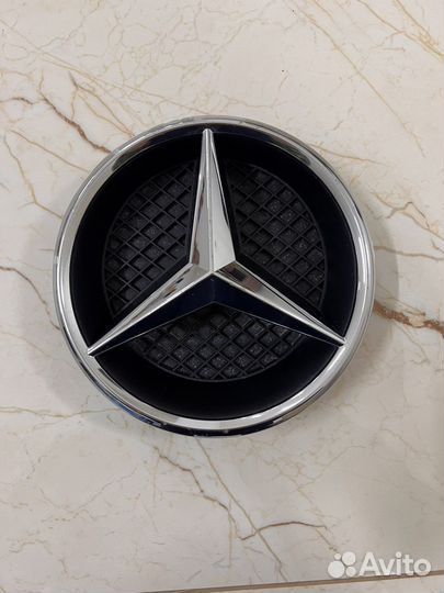 Эмблема решетки радиатора Mercedes E W213 Оригинал