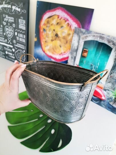 Металлическое кашпо