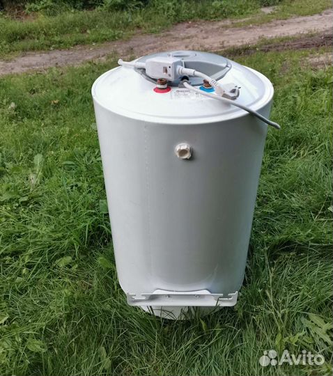 Накопительный водонагреватель Thermex ER 80V