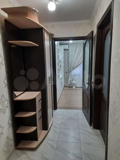 2-к. квартира, 60 м², 1/5 эт.