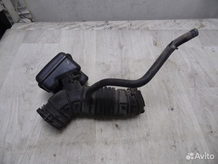 Патрубок воздушного фильтра Hyundai ix35 2010-2015