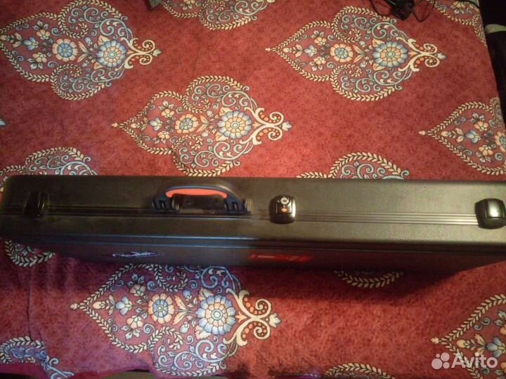 Кейс для бас гитары Fender