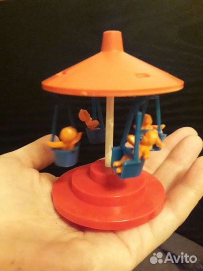 Карусель мини с пупсиками 1,5см,ссср,10см