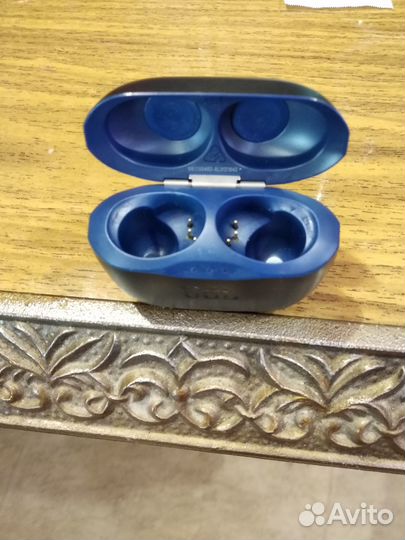 Беспроводные наушники JBL