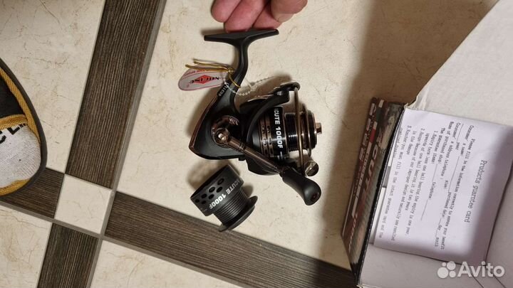 Катушка рыболовная acute 1000F