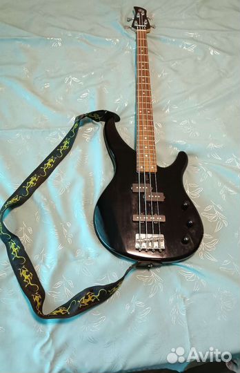 Бас гитара Yamaha trbx174 BL