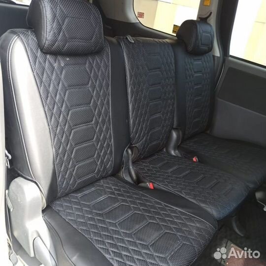 Чехлы Toyota Noah/Voxy