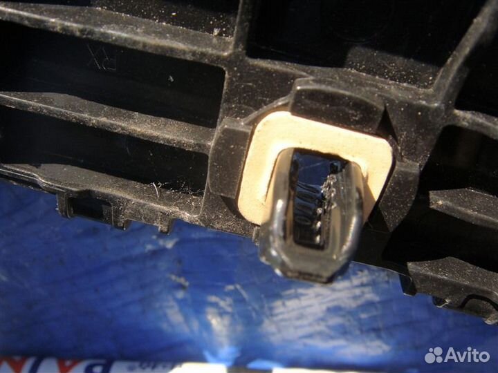 Крепление бампера заднее левое Lexus Rx450H GYL16