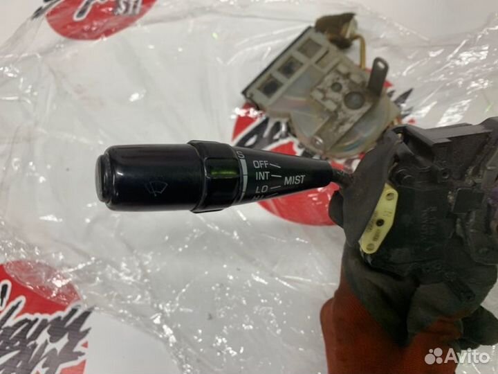 Блок подрулевых переключателей Toyota Camry SV35