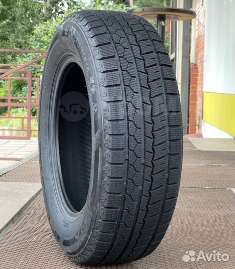 RoadX RX Frost Arctic 225/55 R17 97H