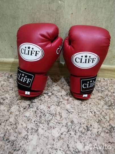 Боксерские перчатки детские 6унц