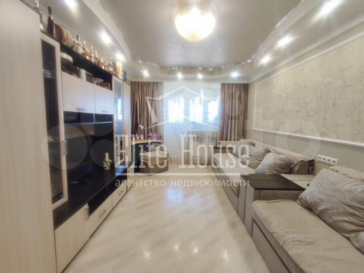 2-к. квартира, 61 м², 7/17 эт.