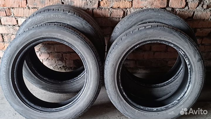 Bridgestone MY-02 Sporty Style 215/55 R17 94V