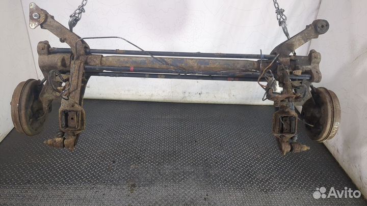 Балка подвески задняя Peugeot Partner, 2001