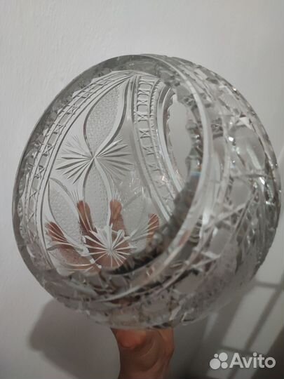 Хрустальная ваза