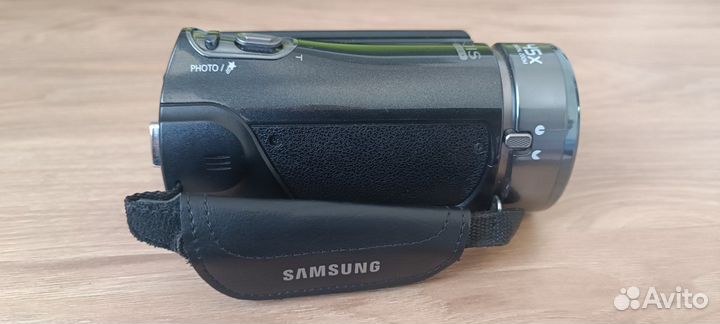 Видеокамера Samsung HMX-H430