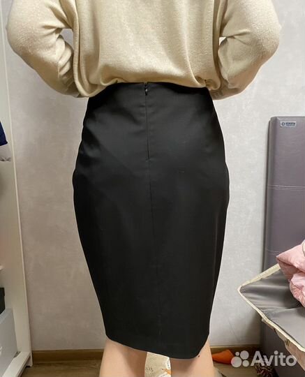 Юбка прямая строгая
