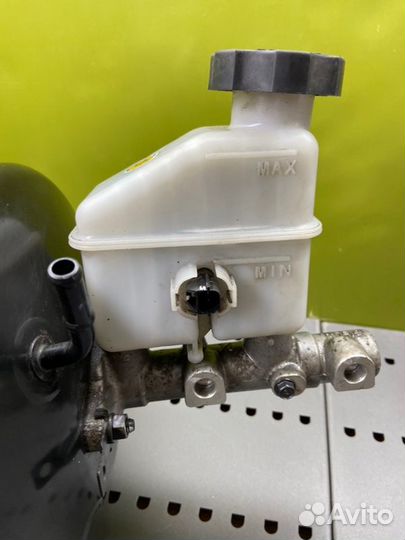 Вакуумник тормозов Hyundai I30 1 FD G4FC 1.6 2009