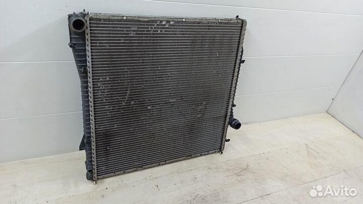 Радиатор охлаждения двигателя BMW X5 E53 N62 4.4