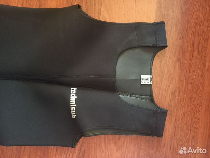 Гидрокостюм для подводного плавания