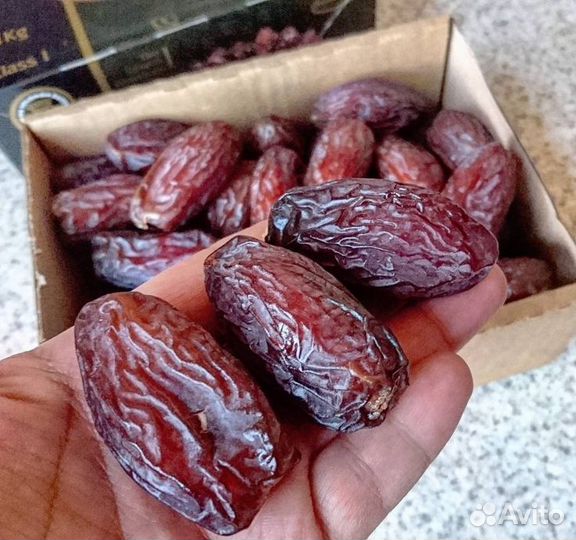 Финики очень крупные. Израиль. Доставка