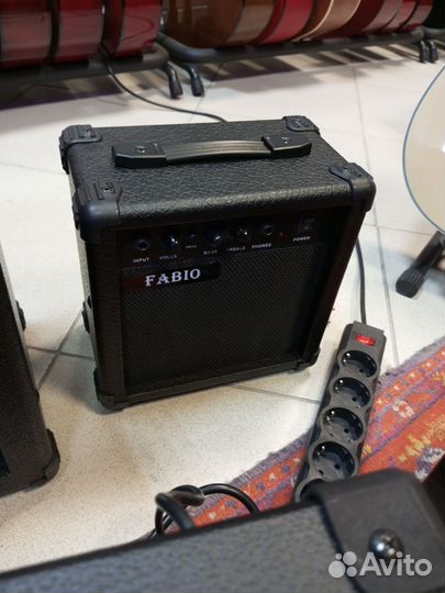 Гитарный комбоусилитель 10 ватт Fabio G10