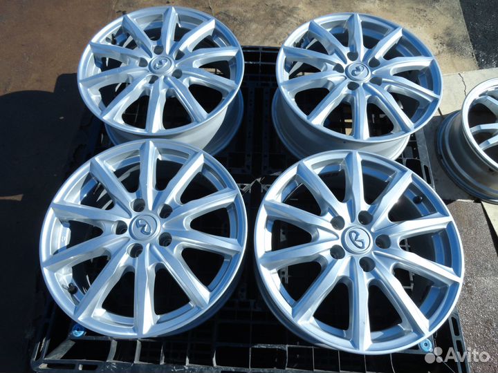 Nissan оригинальные диски R17 5*114,3 7j вылет 45