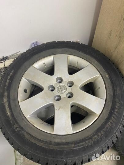 Bridgestone Ice Cruiser 7000S 235/65 R17
