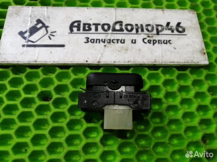 Кнопка заднего стеклоочистителя Mercedes ML W163