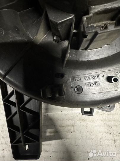 Моторчик печки на volkswagen polo