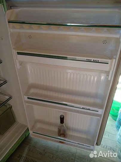 Холодильник National