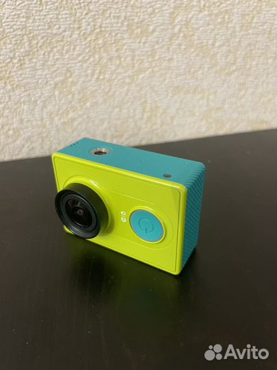 Экшен камера xiaomi yi