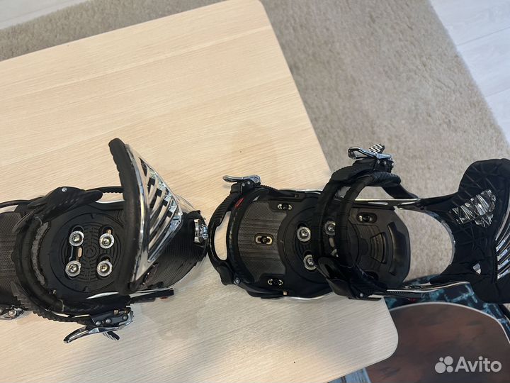 Продам крепления для сноуборда drake