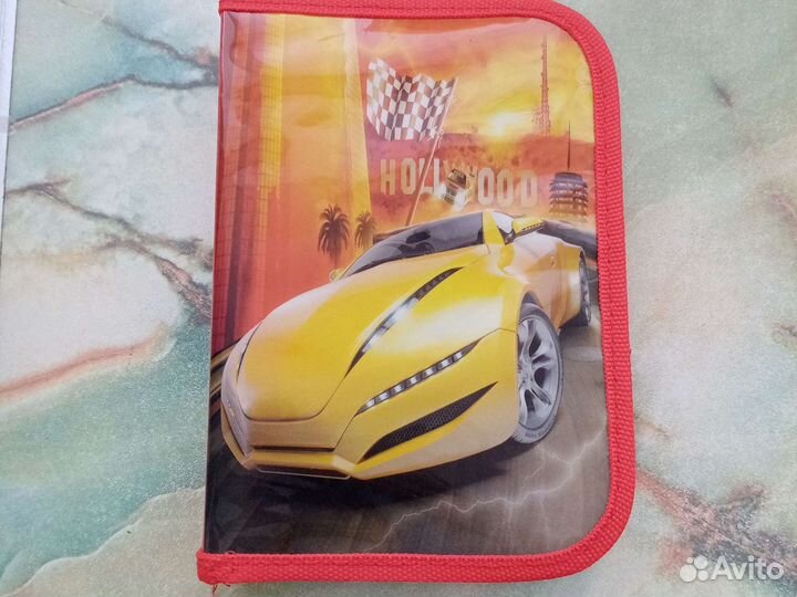 Пеналы для школы новый