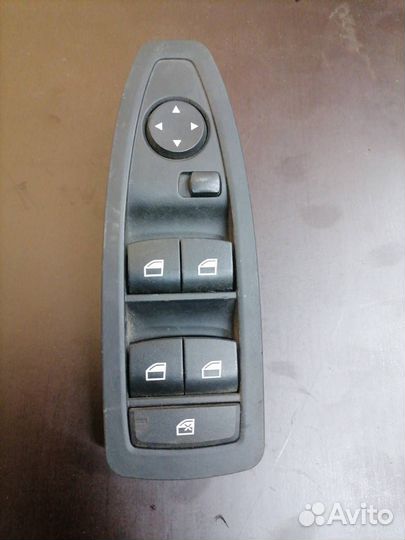 Блок управления стеклоподъемниками передней левой