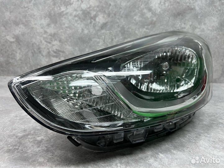 Фара левая Hyundai Solaris 2012 921014L000