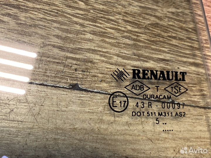 Renault megane 2 форточка задней правой двери sed