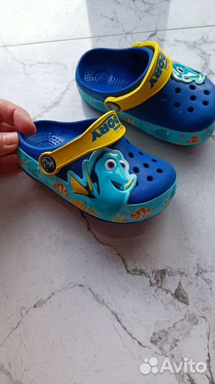Тапочки crocs