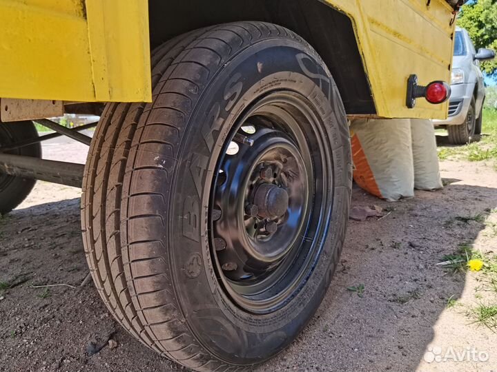 Прицеп легковой