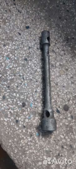 Ключ балонный 30х32. Для паз и газ