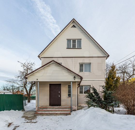 Дом 260 м² на участке 12,5 сот.