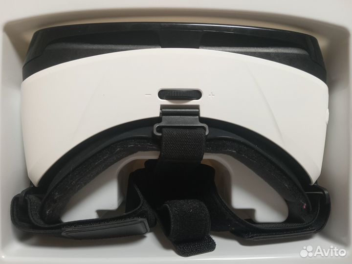 Очки виртуальной реальности Samsung Gear VR