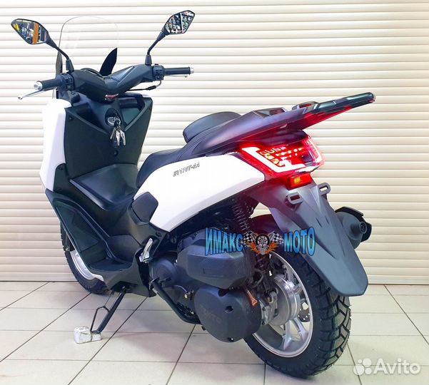 Скутер VMC (Vento) MAX 200 бело-черный