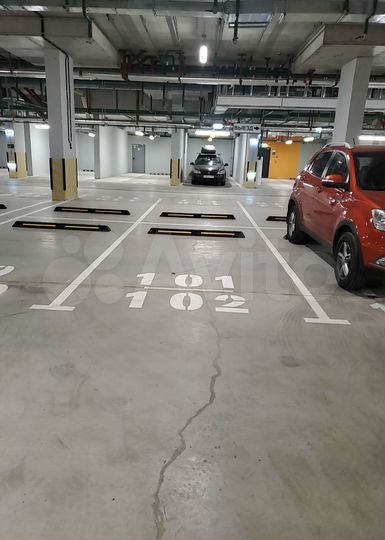 Машиноместо, 14 м²