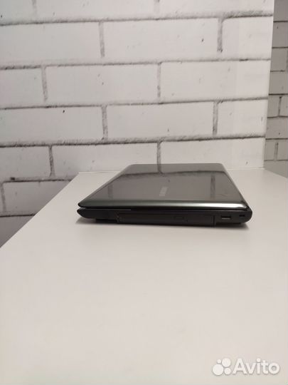 Игровой ноутбук Samsung