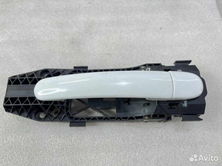 Ручка двери задняя левая Skoda Rapid 2016