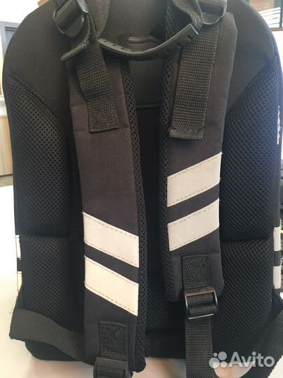 Рюкзак школьный