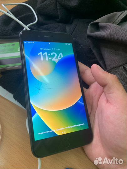 iPhone 8 plus 256gb разбито стекло