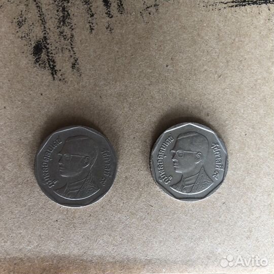 Монета 5 бат Таиланд 2 шт