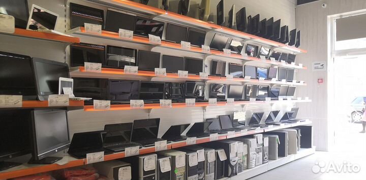 Большой надежный ноутбук для школы, студента